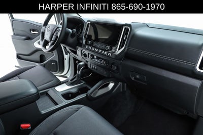 2025 Nissan Frontier SV