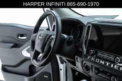 2025 Nissan Frontier SV