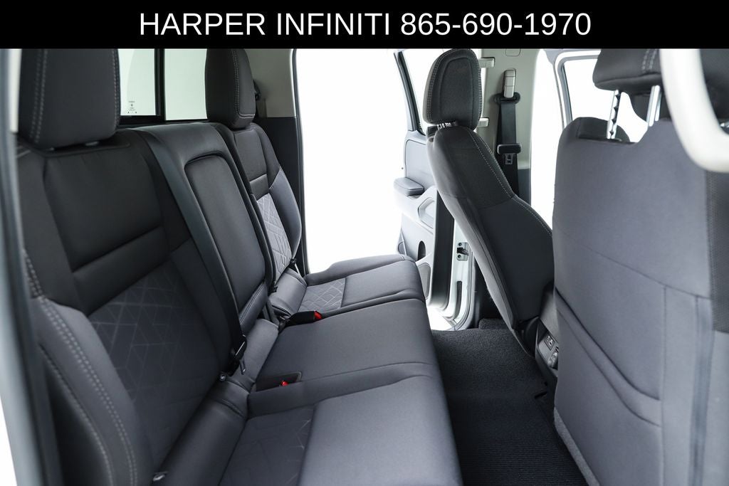 2025 Nissan Frontier SV