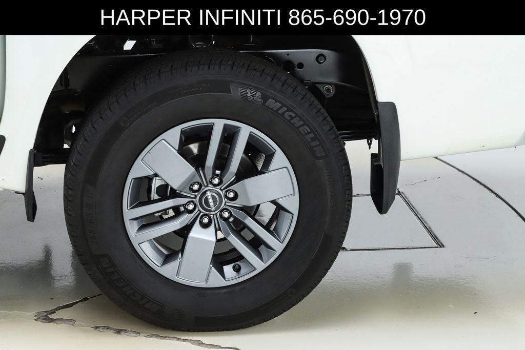 2025 Nissan Frontier SV