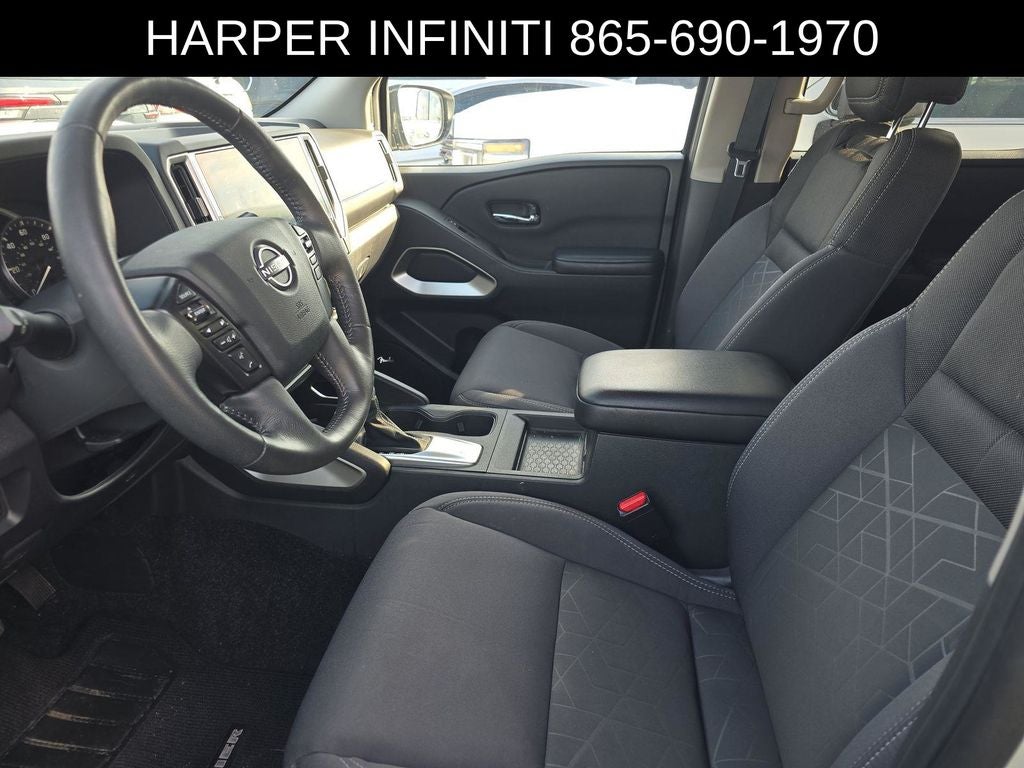 2025 Nissan Frontier SV