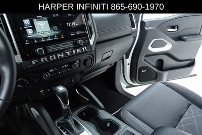 2025 Nissan Frontier SV