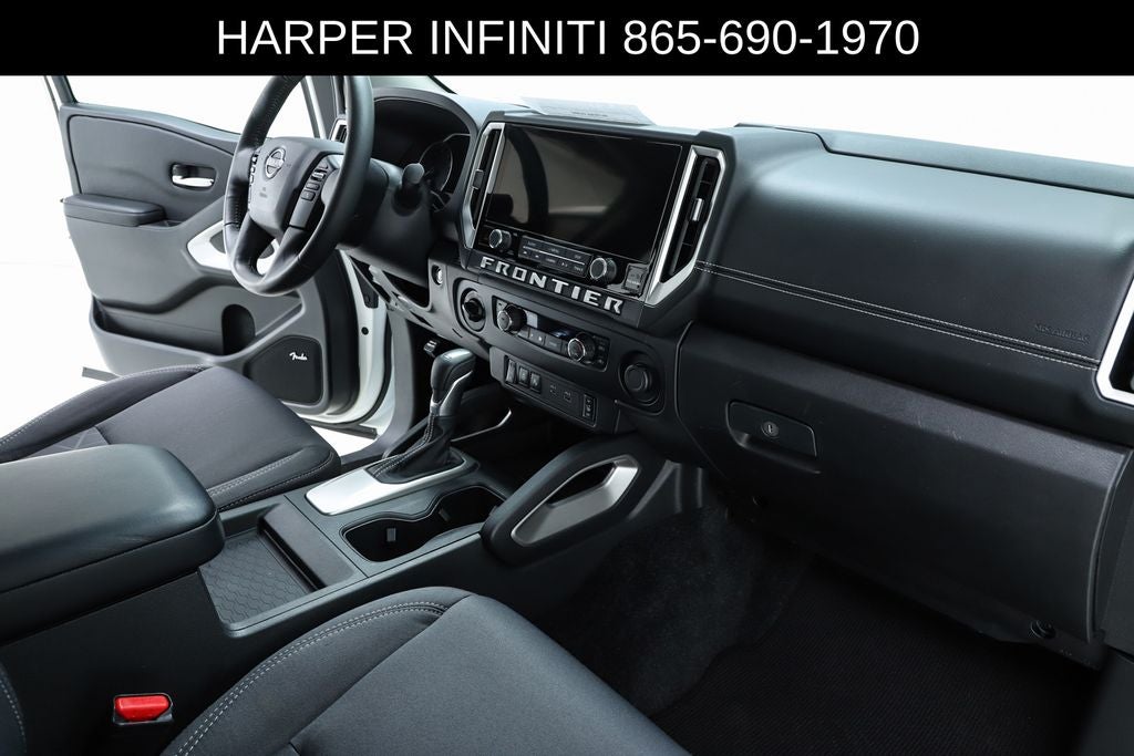 2025 Nissan Frontier SV