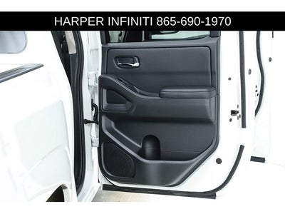 2025 Nissan Frontier SV