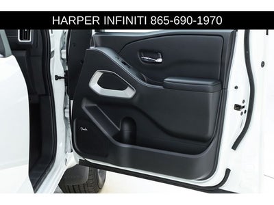 2025 Nissan Frontier SV