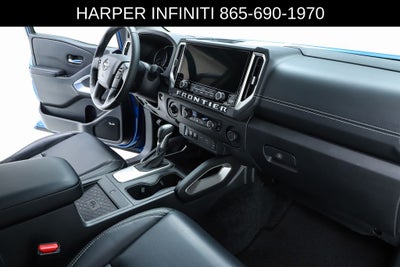 2025 Nissan Frontier SL