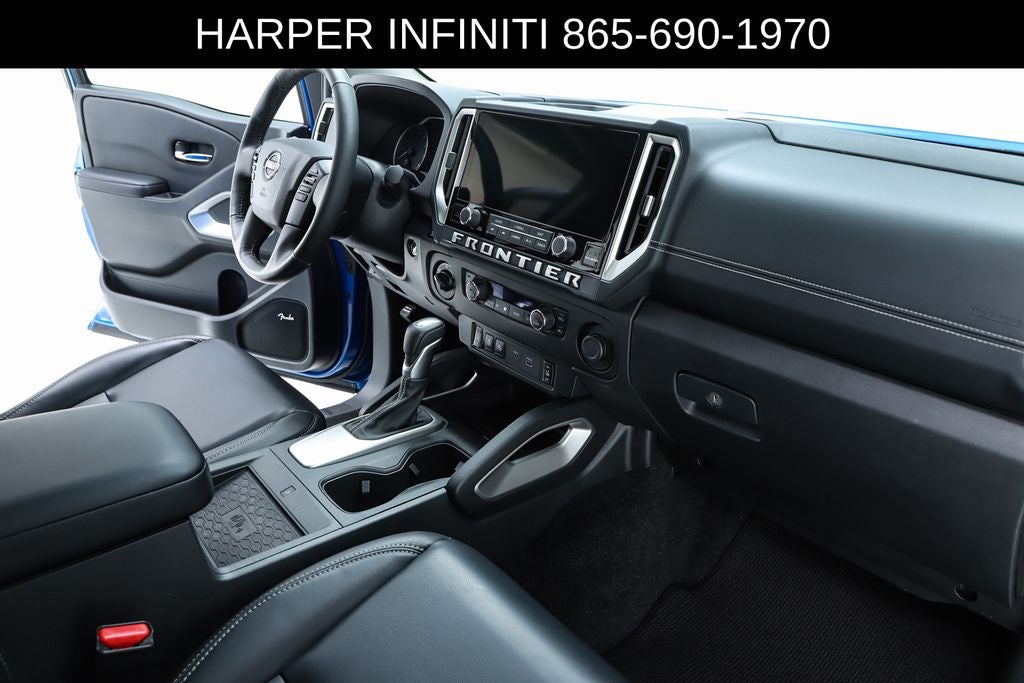 2025 Nissan Frontier SL