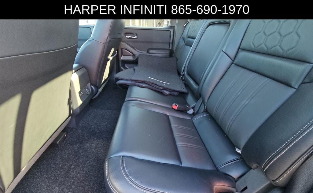 2025 Nissan Frontier SL