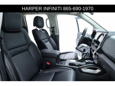 2025 Nissan Frontier SL