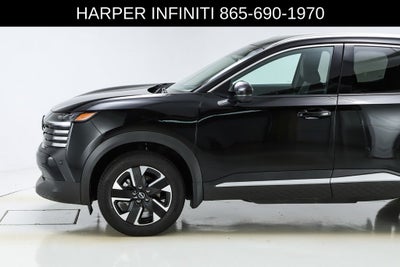 2025 Nissan Kicks SR