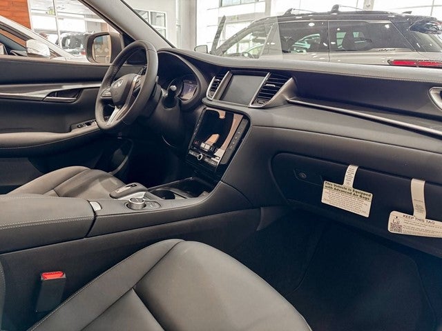 2025 INFINITI QX50 PURE