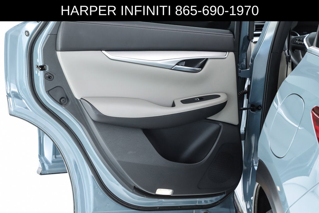 2023 INFINITI QX50 LUXE