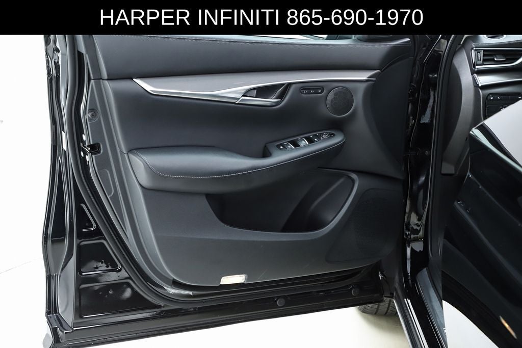 2023 INFINITI QX50 LUXE