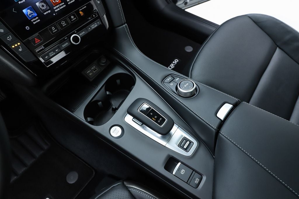 2025 INFINITI QX50 LUXE