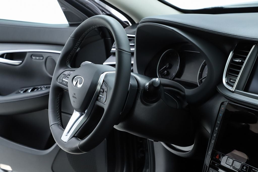2025 INFINITI QX50 LUXE