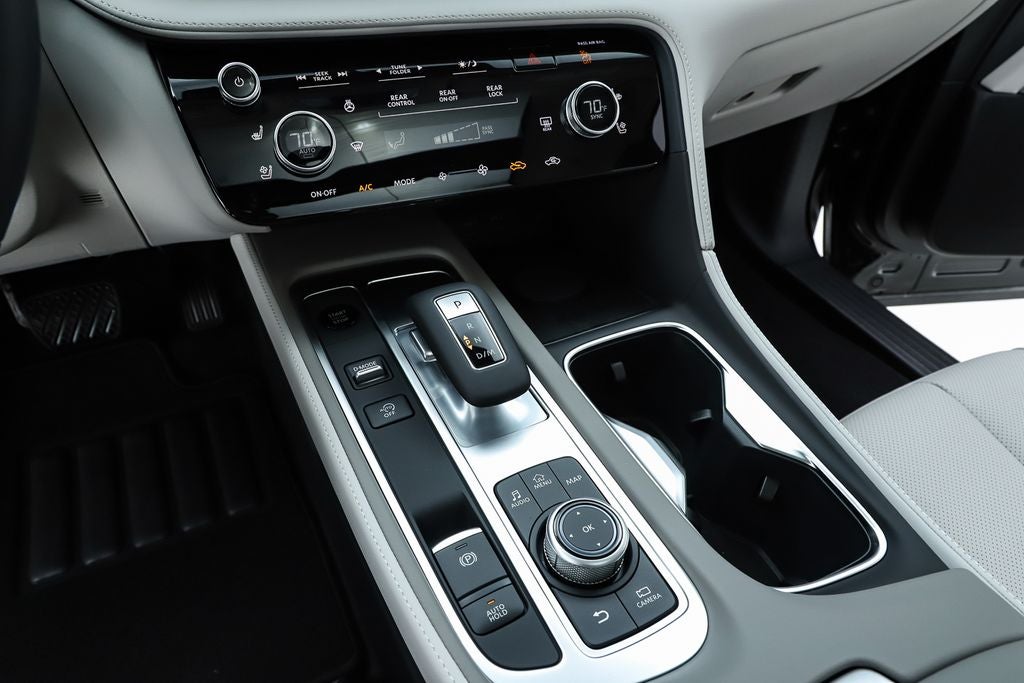 2027 INFINITI QX60 LUXE