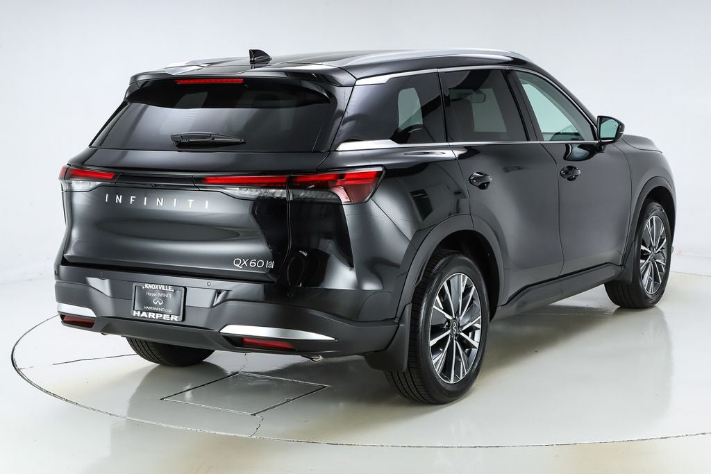 2027 INFINITI QX60 LUXE