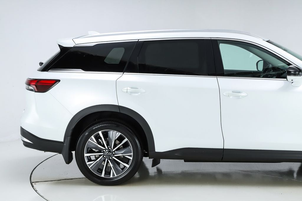2027 INFINITI QX60 LUXE