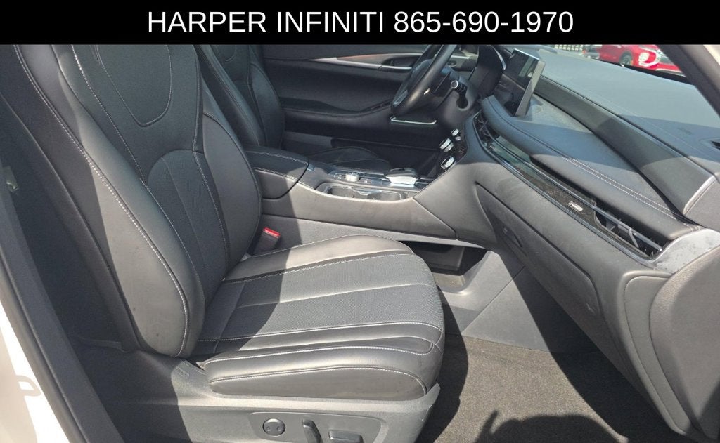 2025 INFINITI QX60 LUXE
