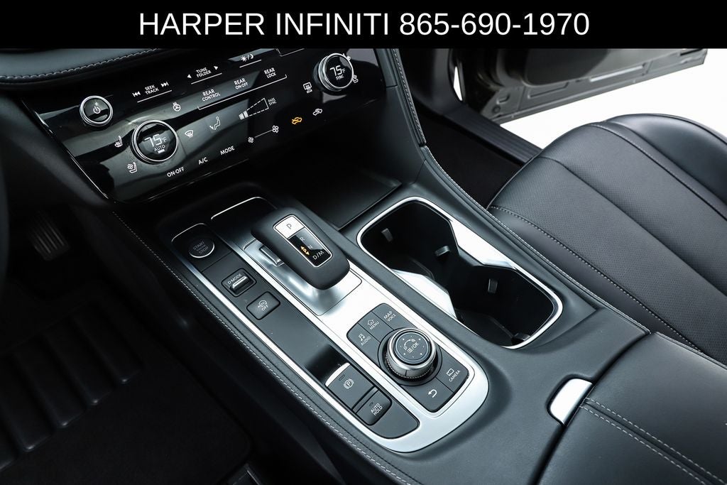 2025 INFINITI QX60 LUXE