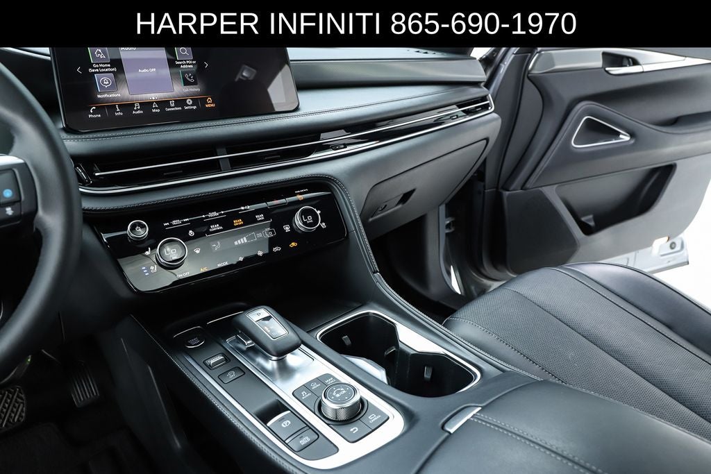 2025 INFINITI QX60 LUXE