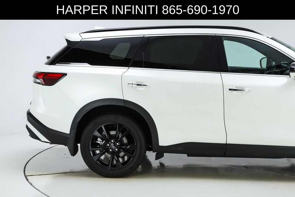 2025 INFINITI QX60 LUXE