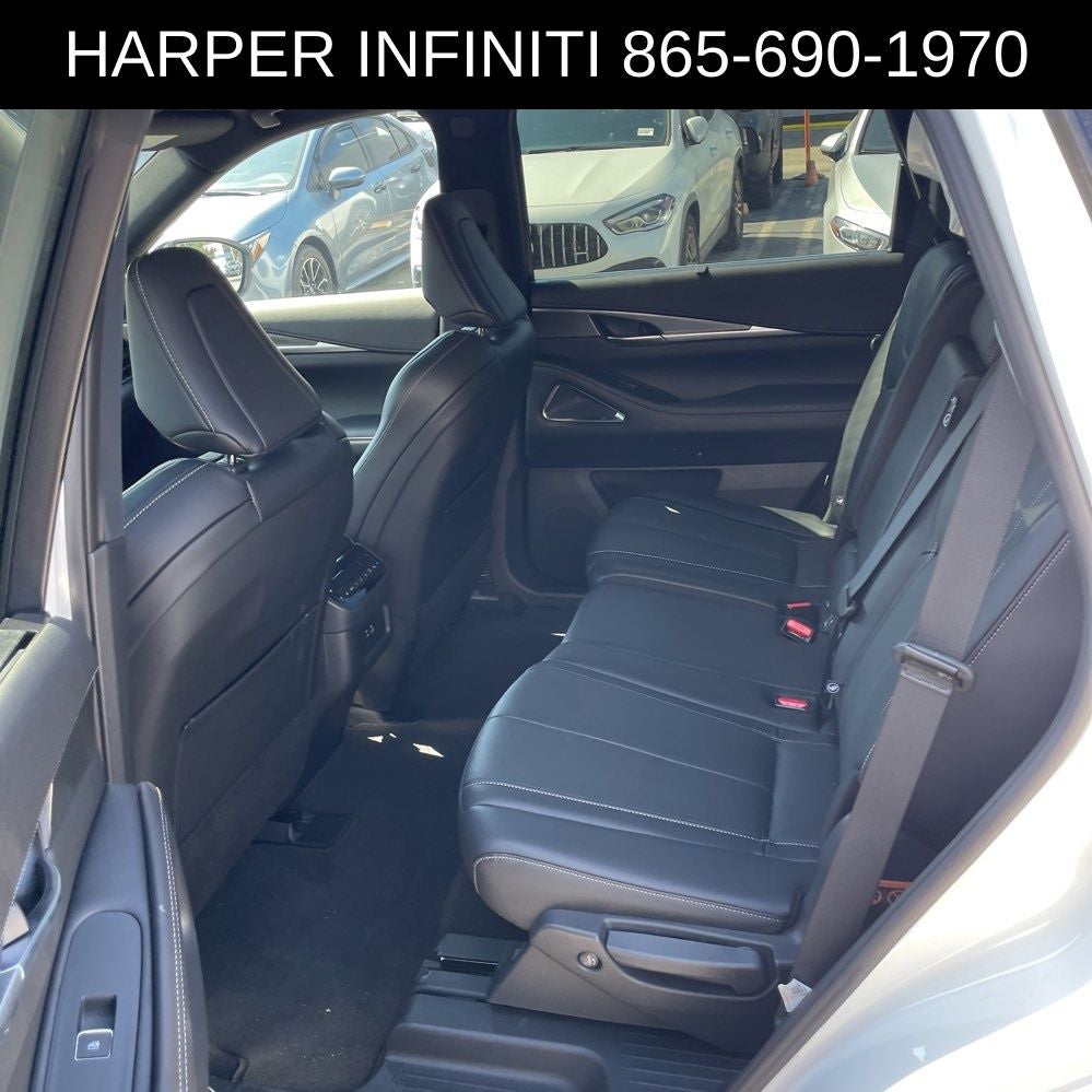 2025 INFINITI QX60 LUXE