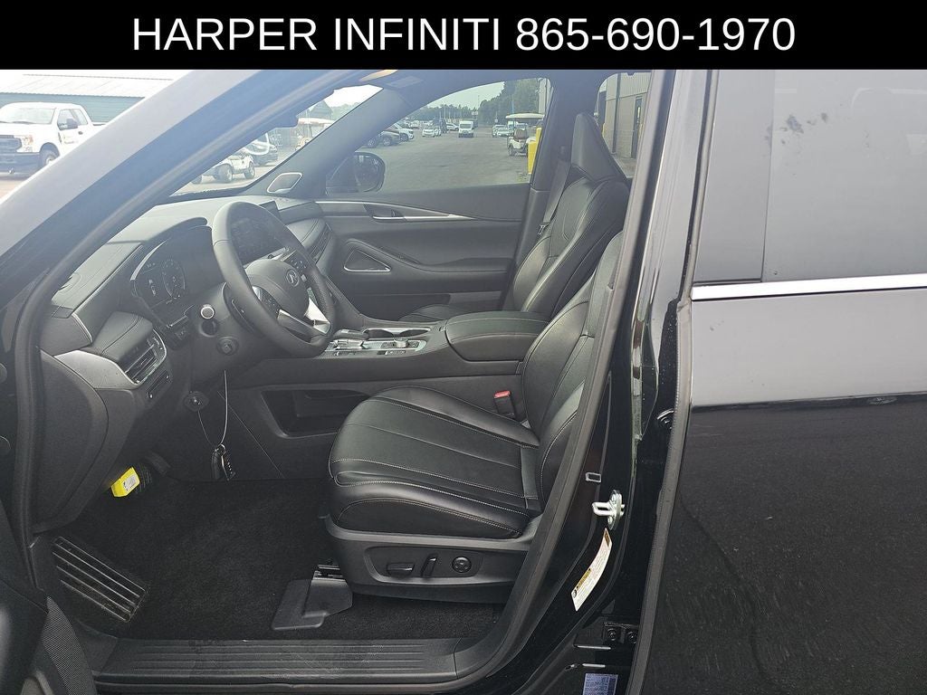 2025 INFINITI QX60 LUXE