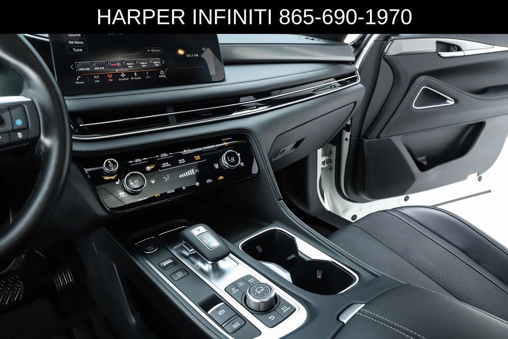 2025 INFINITI QX60 LUXE