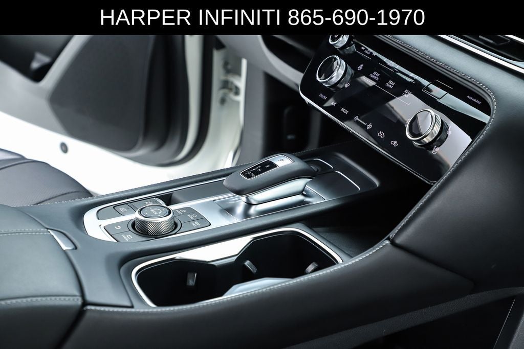 2025 INFINITI QX60 LUXE