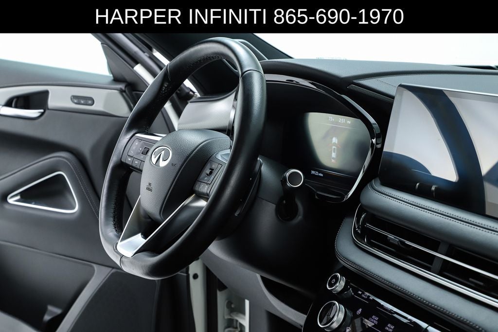 2025 INFINITI QX60 LUXE