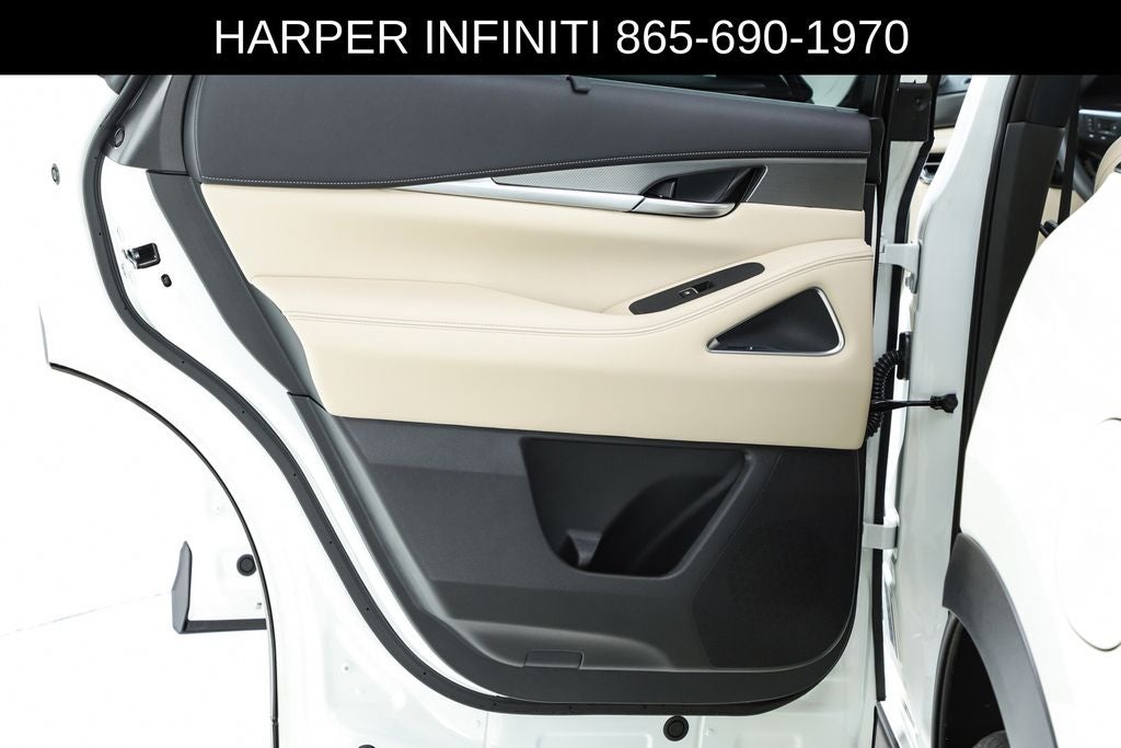 2025 INFINITI QX60 LUXE