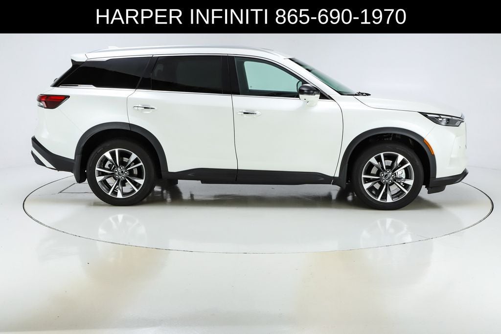 2025 INFINITI QX60 LUXE