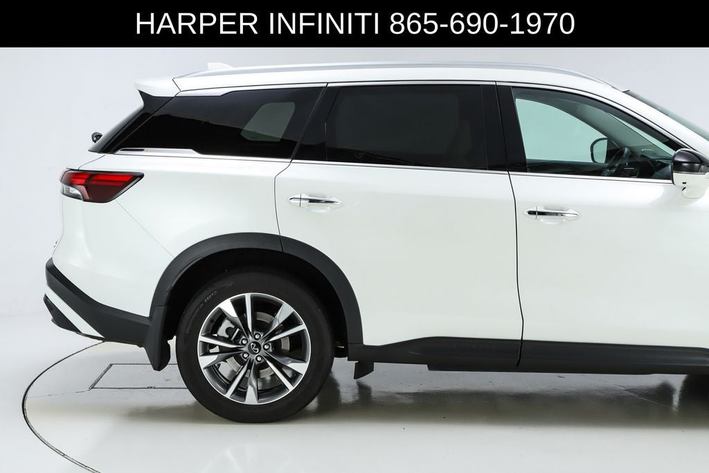 2025 INFINITI QX60 LUXE