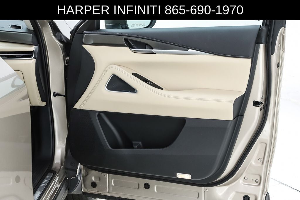 2025 INFINITI QX60 LUXE