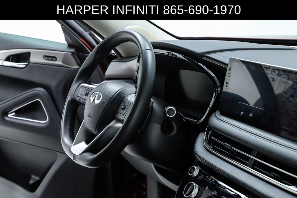 2025 INFINITI QX60 LUXE