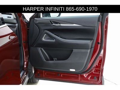 2025 INFINITI QX60 LUXE