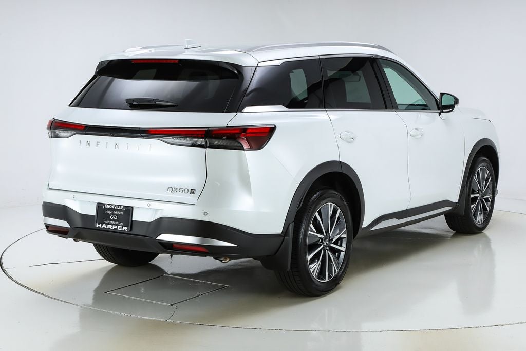 2026 INFINITI QX60 LUXE