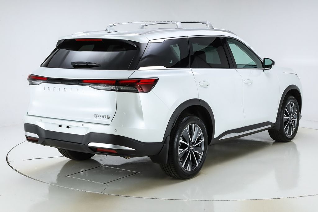 2026 INFINITI QX60 LUXE