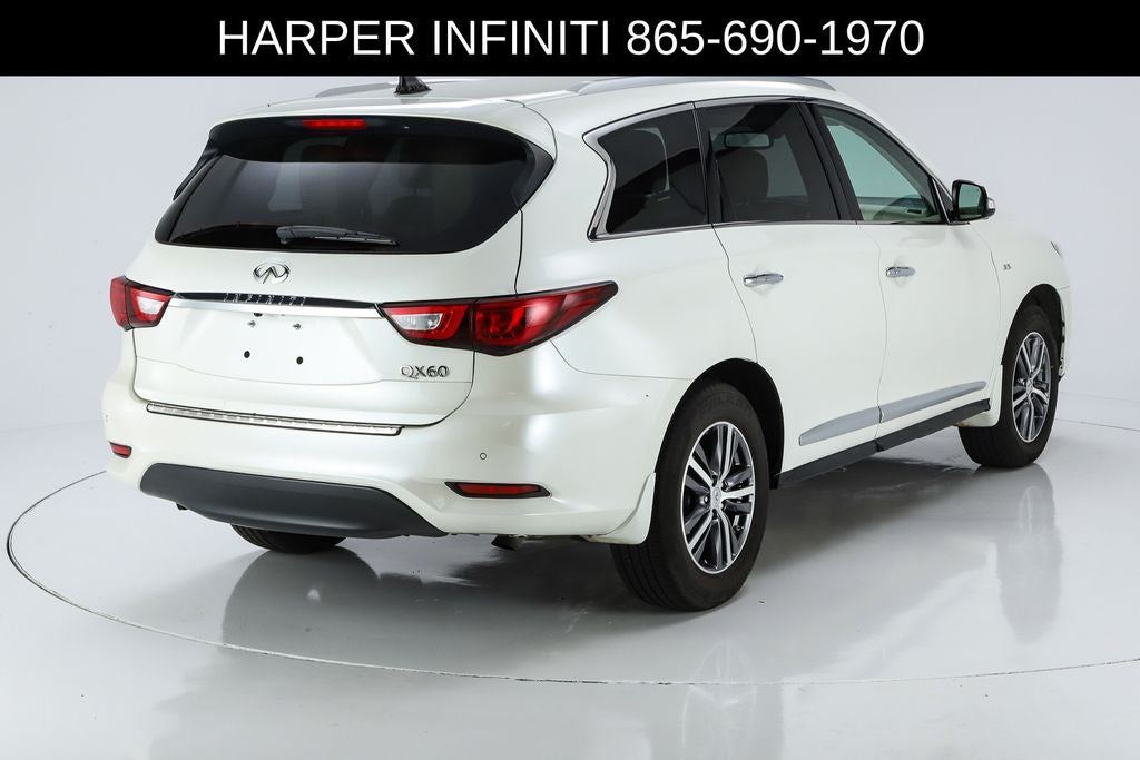 2017 INFINITI QX60 Base