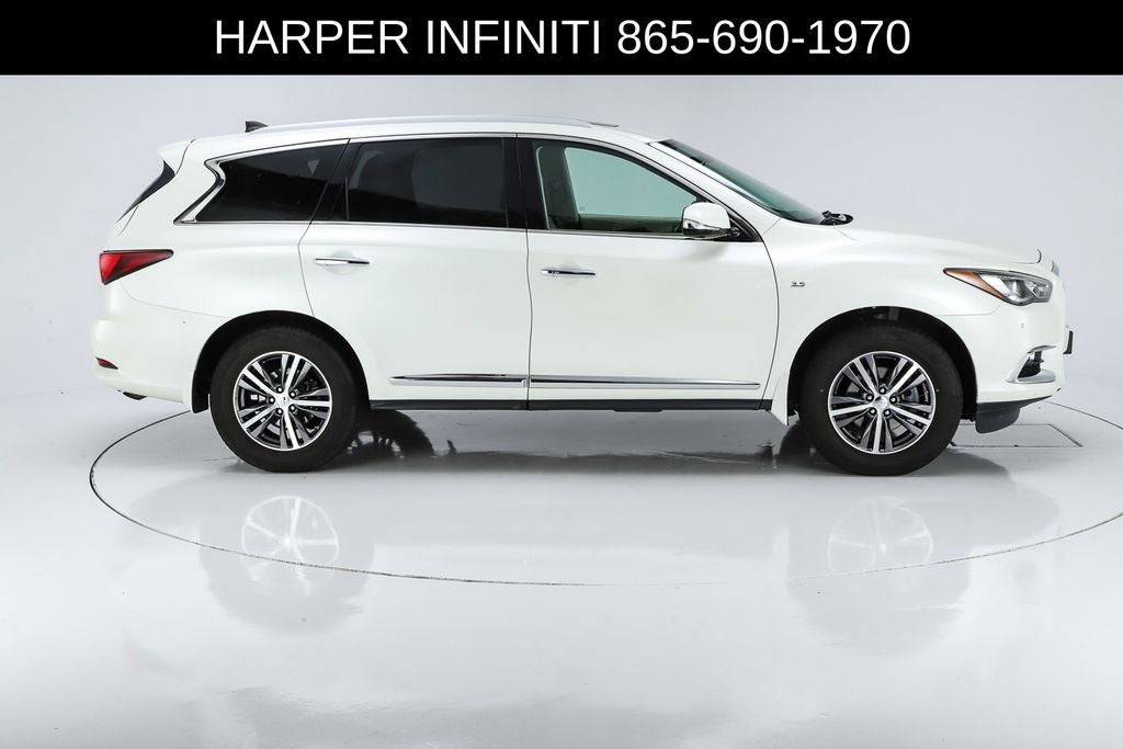 2017 INFINITI QX60 Base