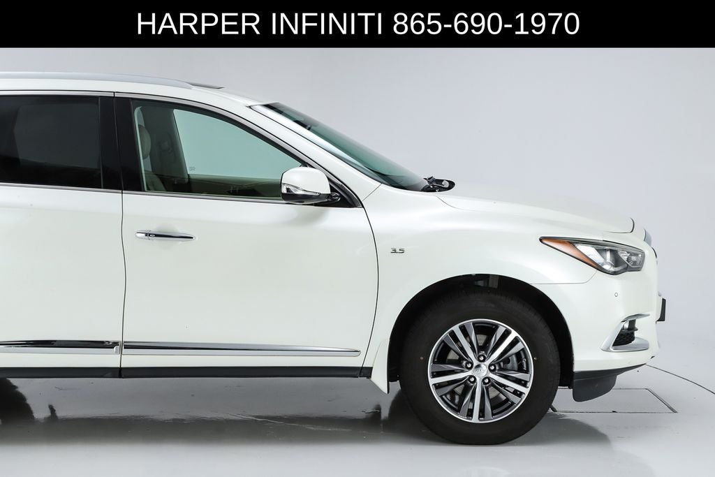 2017 INFINITI QX60 Base