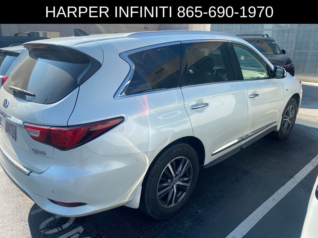2017 INFINITI QX60 Base