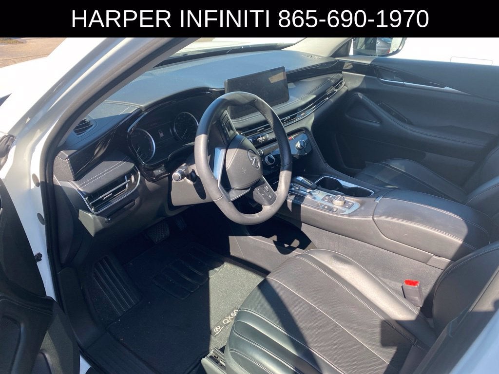2023 INFINITI QX60 PURE