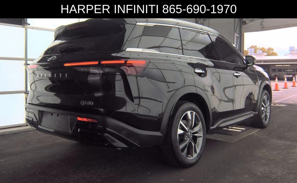 2023 INFINITI QX60 LUXE