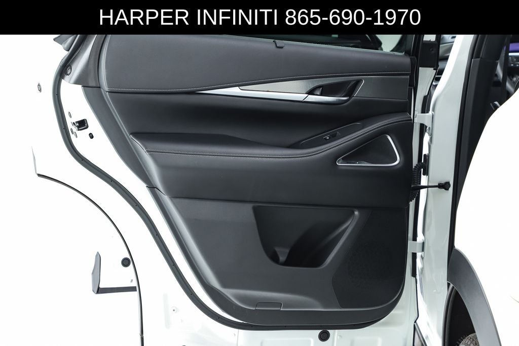 2024 INFINITI QX60 LUXE