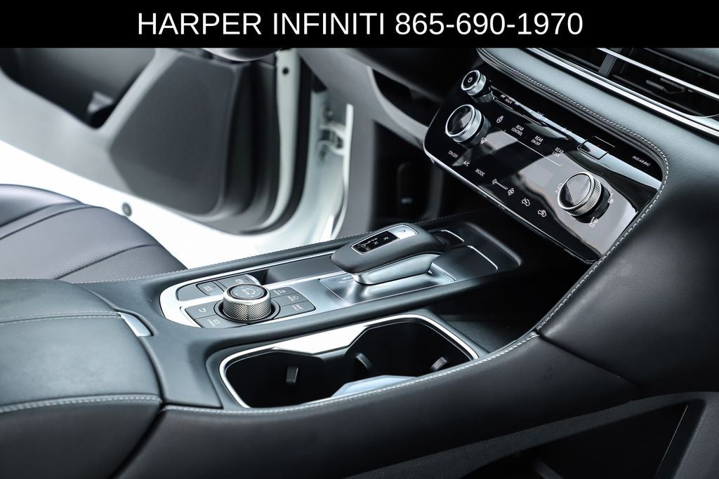2024 INFINITI QX60 LUXE