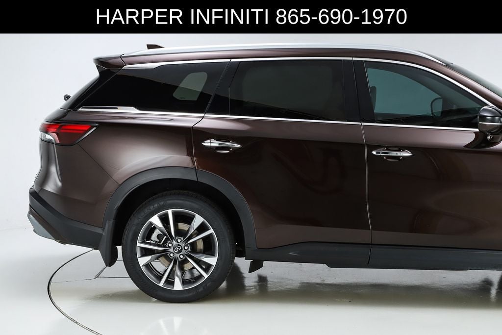 2022 INFINITI QX60 LUXE