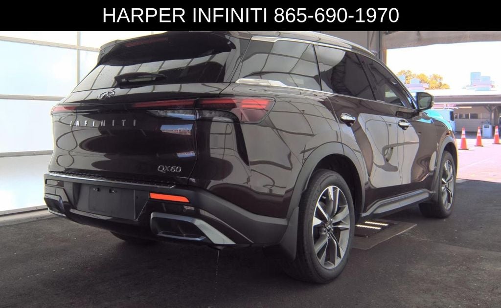 2022 INFINITI QX60 LUXE