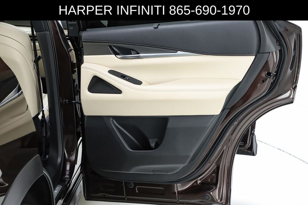 2022 INFINITI QX60 LUXE